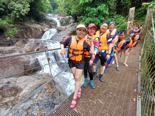 3D2N TASIK KENYIR + KUALA TERENGGANU TOUR - Image 2